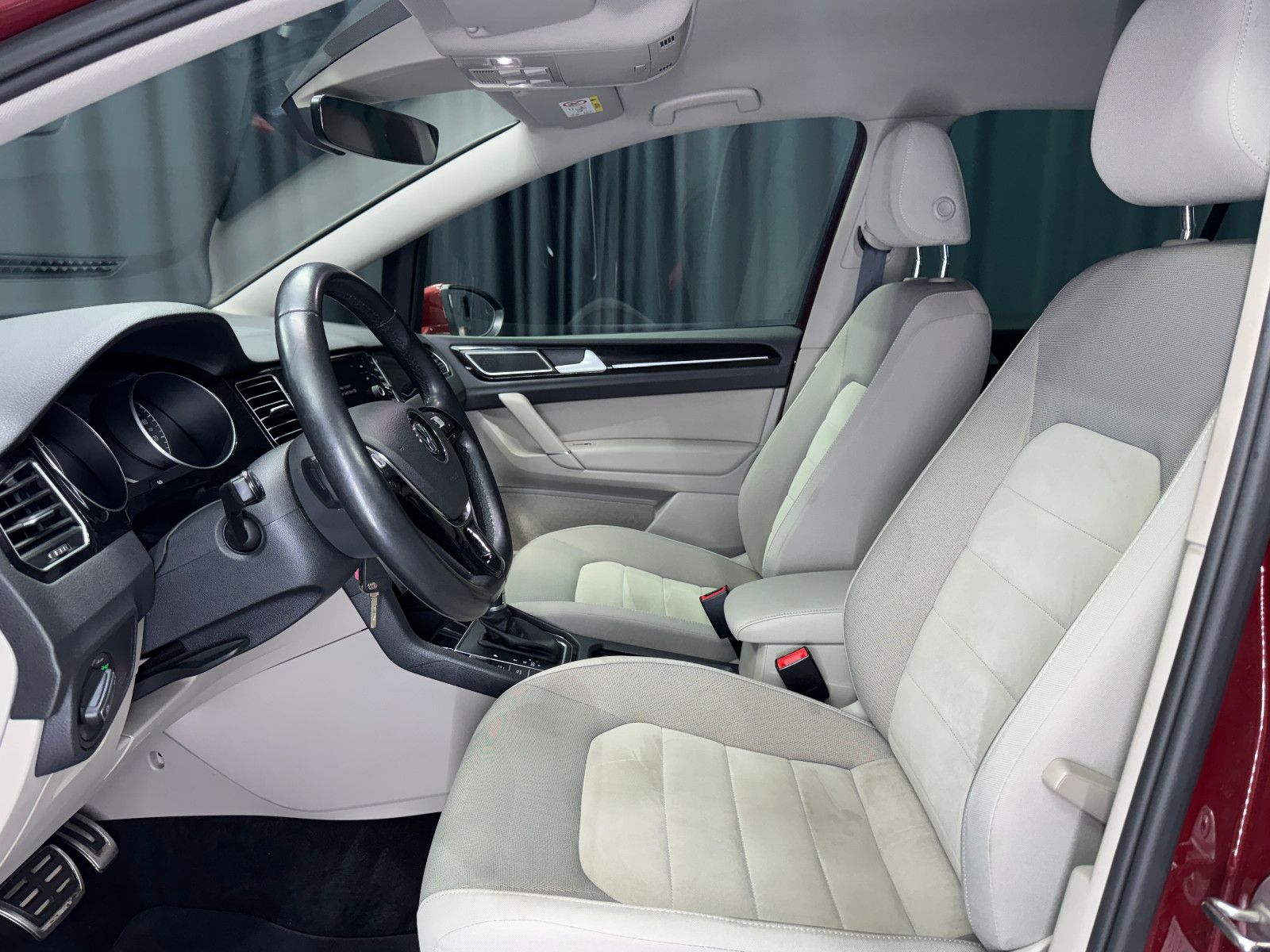 Fahrzeugabbildung Volkswagen Golf Sportsvan VII 1.5TSI  Highline|NAVI|KAMERA