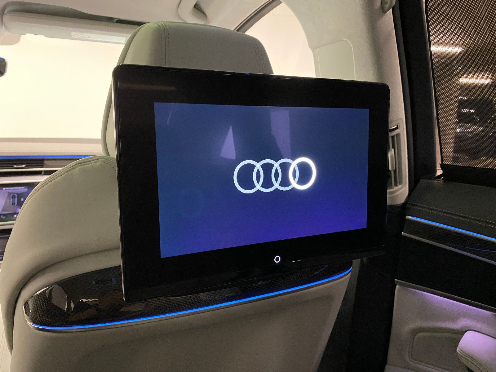 Audi S8 - Bild 16