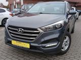 Hyundai Tucson blue Classic 2WD Navi,RFK,AHK,PDC+++
