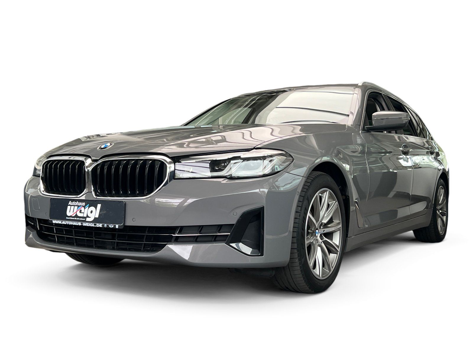 Fahrzeugabbildung BMW 520dA xDrive 3xKlima+Glasdach+LED+ParkAssist+AHK