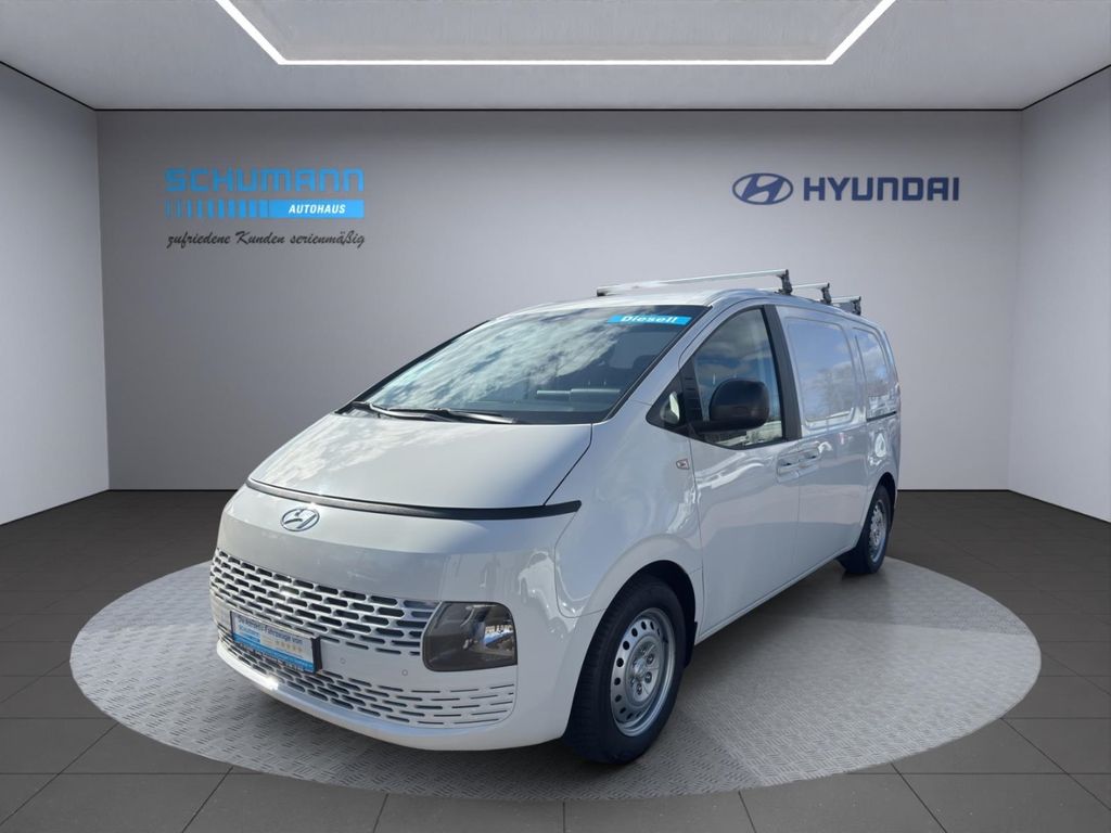 Image of Hyundai STARIA