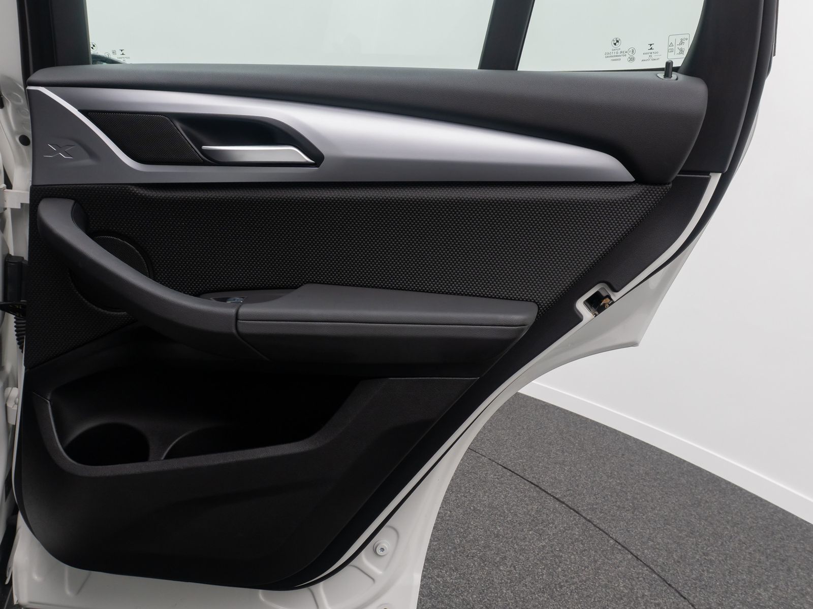 Fahrzeugabbildung BMW X3 xD30e ACC 360°FernlichtAss HiFi Alarm HUD DAB