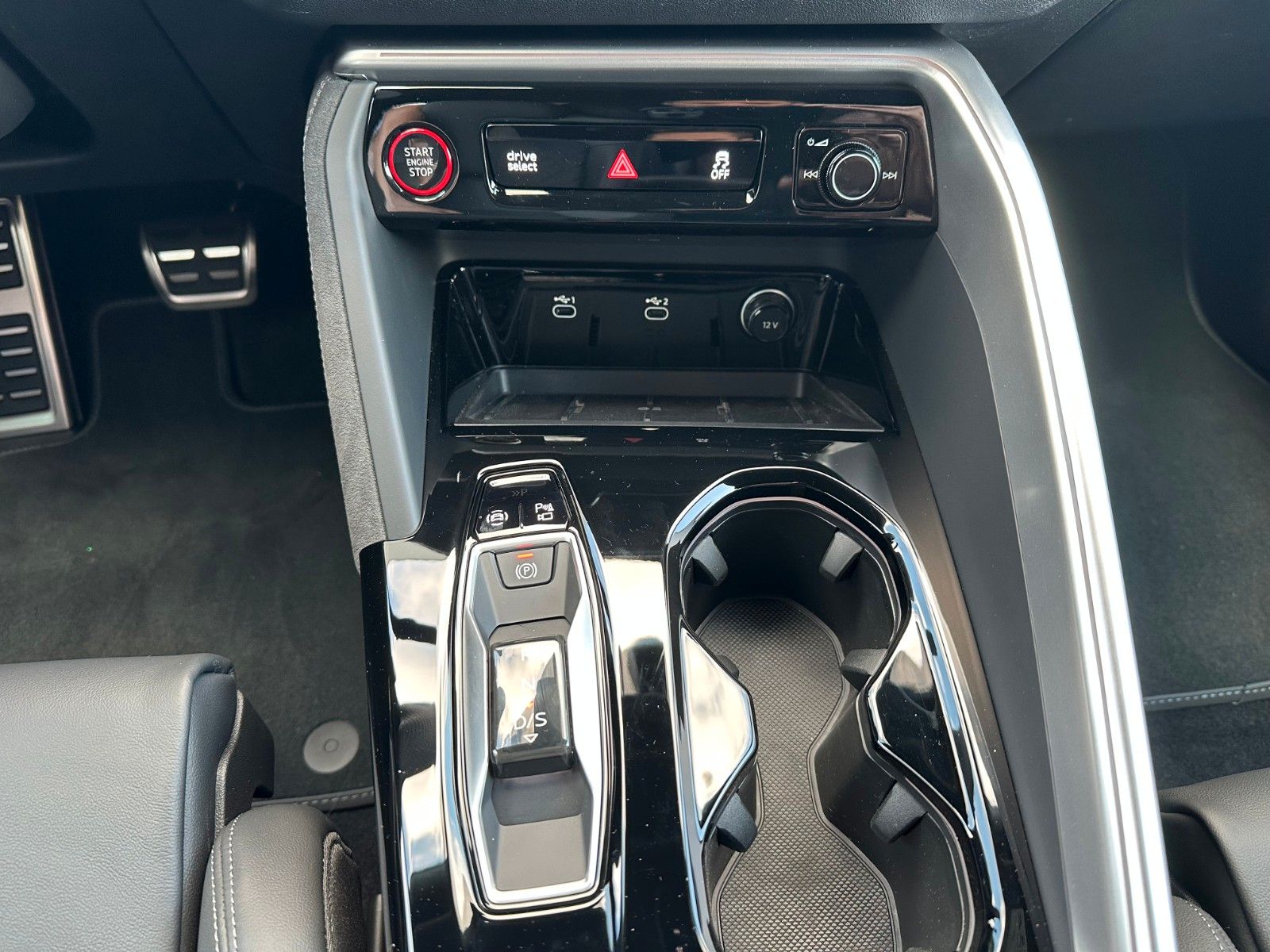 Fahrzeugabbildung Audi SQ5 Sportback quattro edition one AHK