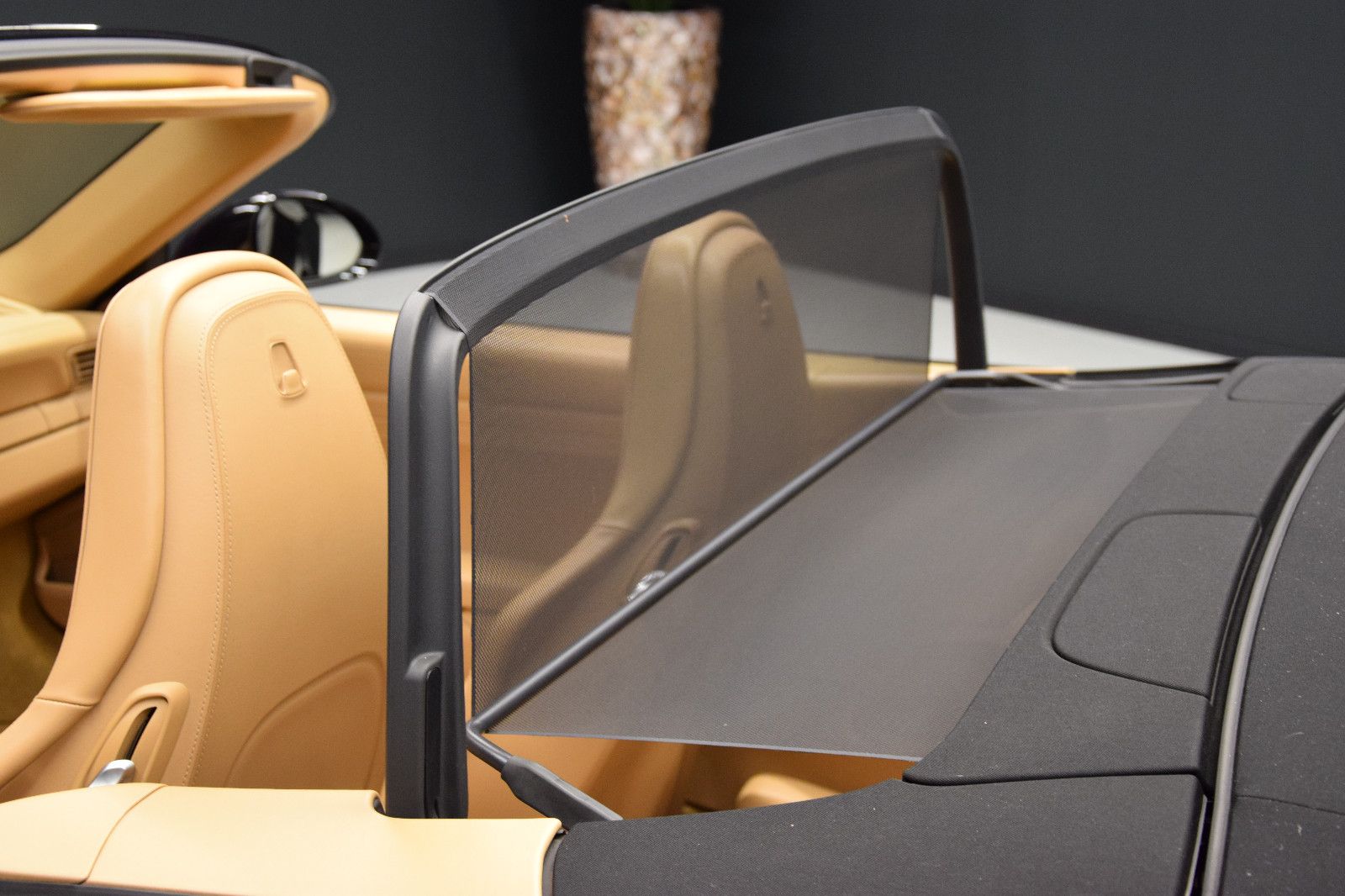 Fahrzeugabbildung Porsche 911/991.2 Carrera 4S Cabrio BOSE S.AGA Sitzlüft.