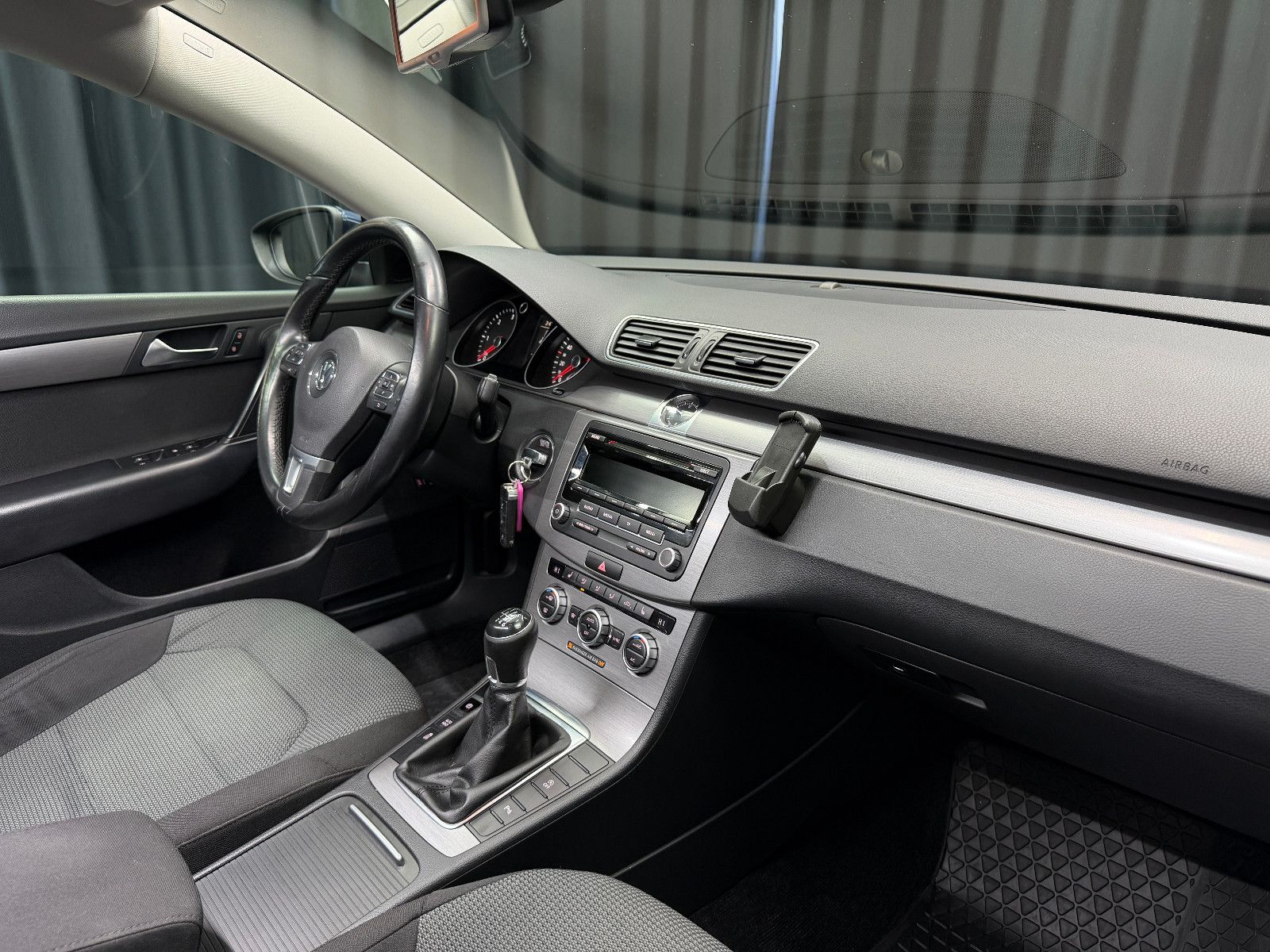 Fahrzeugabbildung Volkswagen Passat Comfortline BlueMotion |PDC|