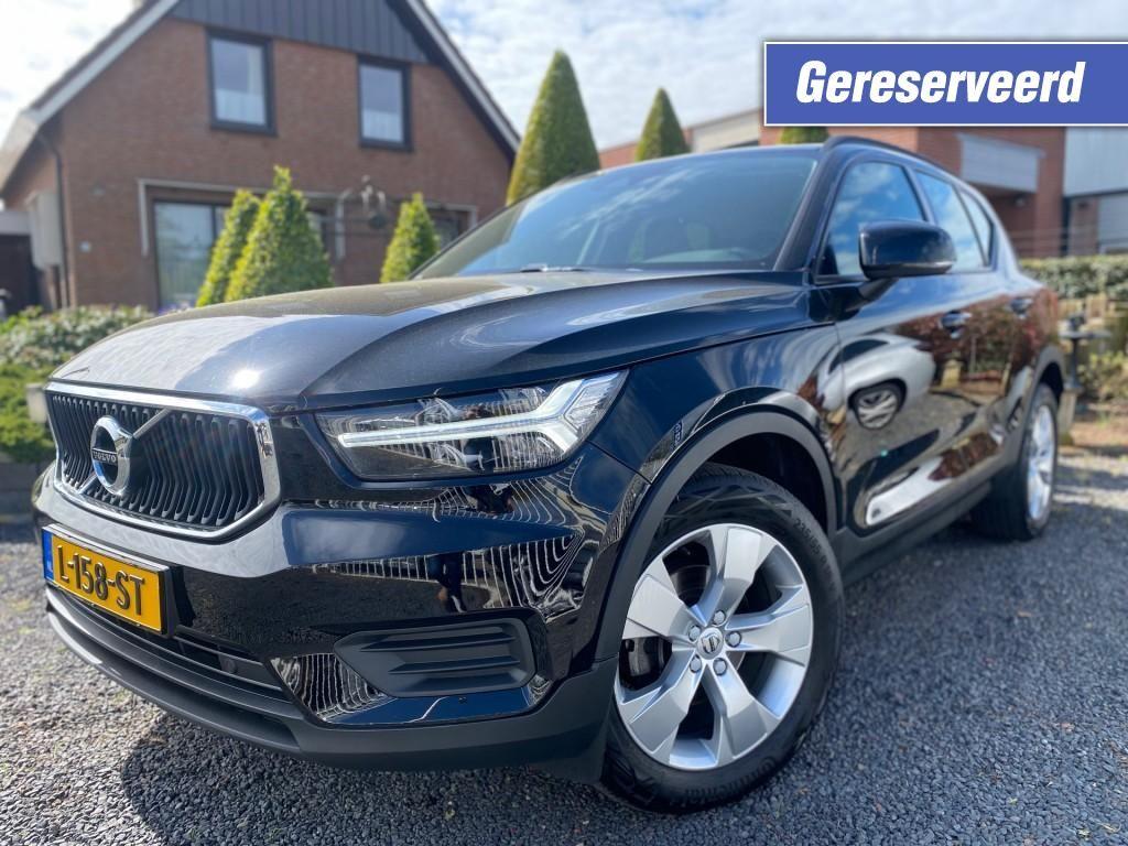Volvo XC40 1.5 T2 MOMENTUM - NAVI, LED, NAVI CARPLAY,