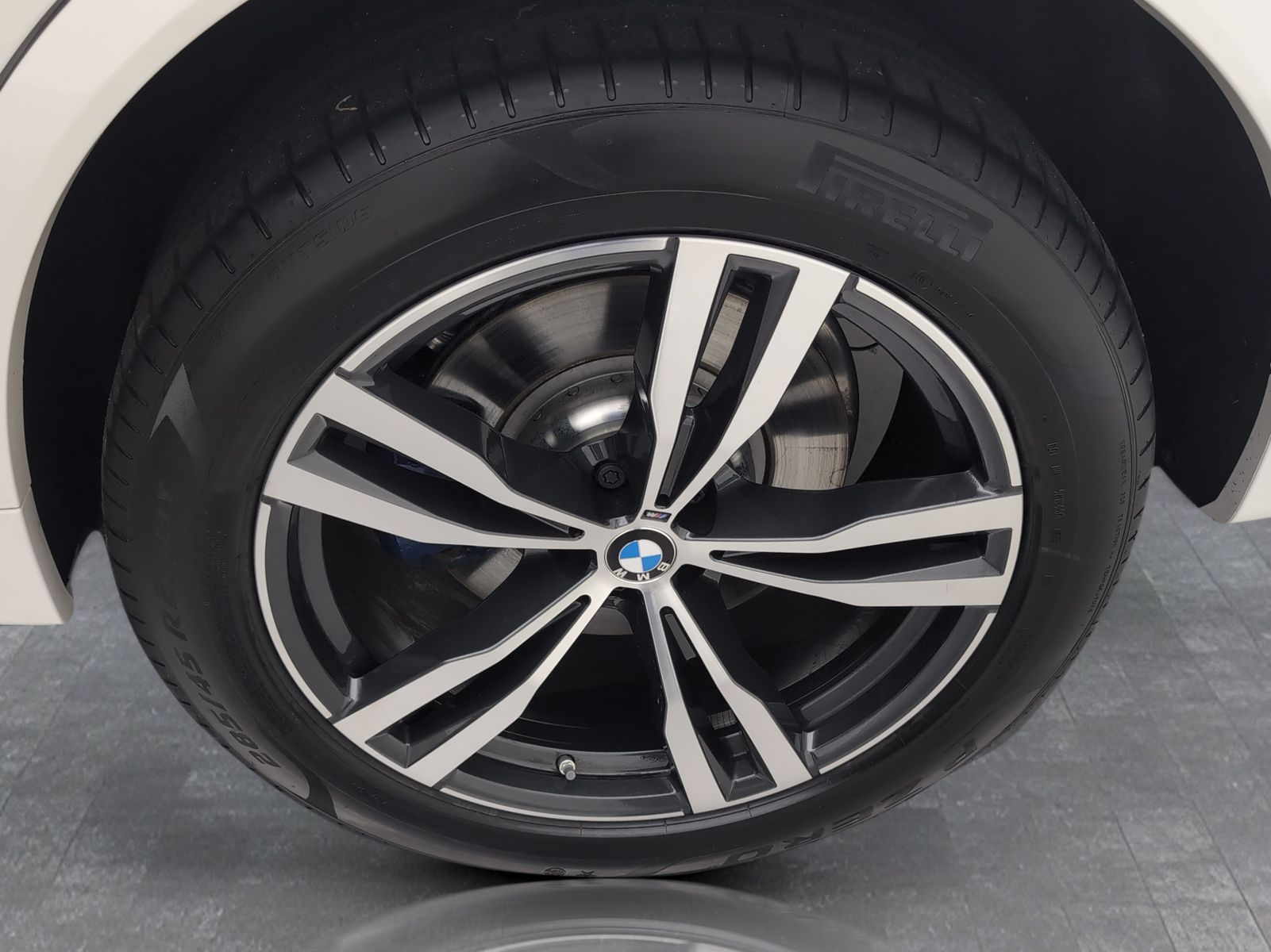 BMW X7 - Bild 18