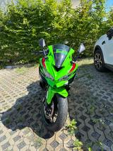 Kawasaki ZX4RR - Kawasaki Motorräder in Frankfurt
