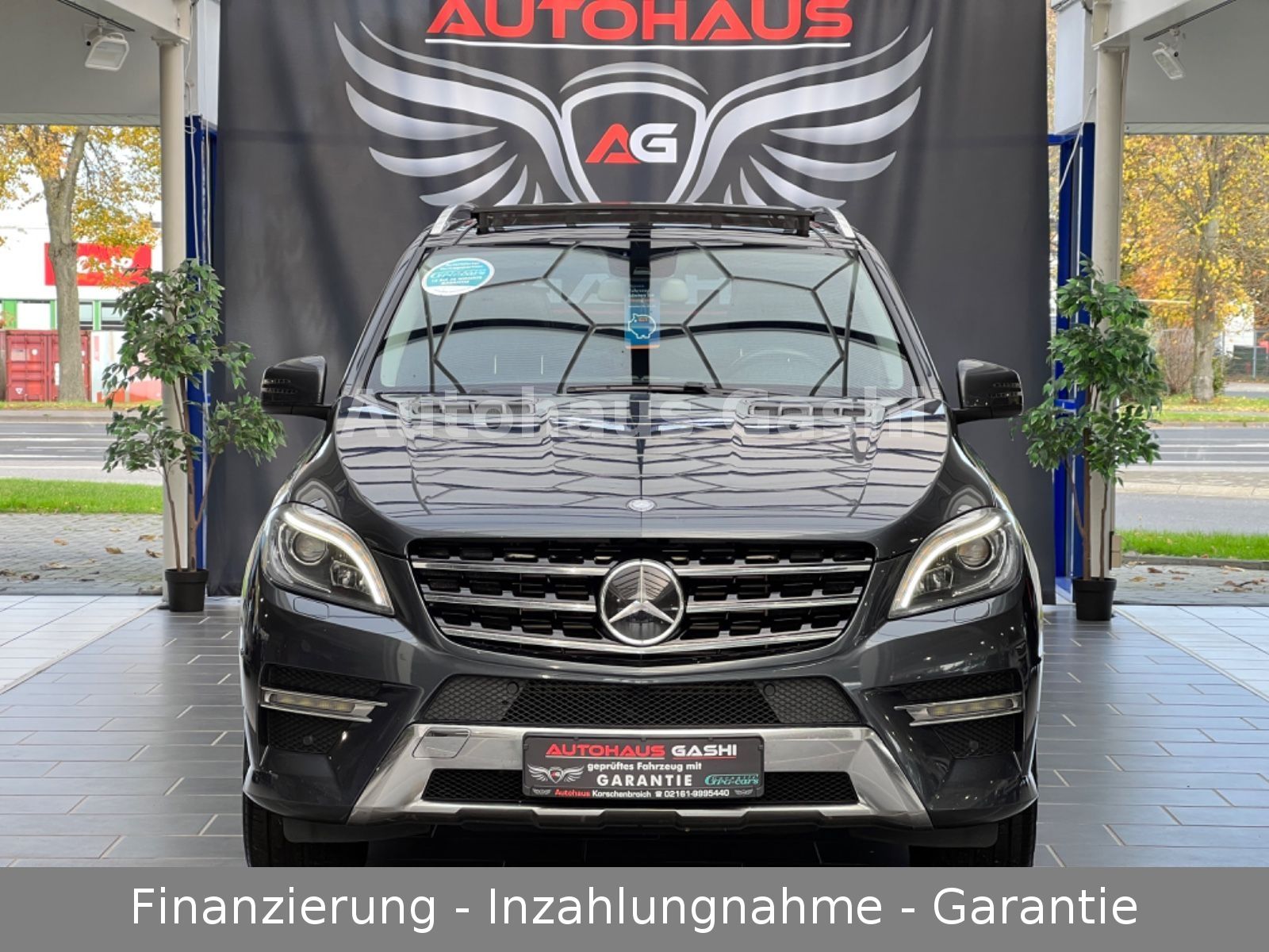 Fahrzeugabbildung Mercedes-Benz ML-350CDI*1.Hd*AMG-Paket*Pano*Stand-HZ*AHK -3500