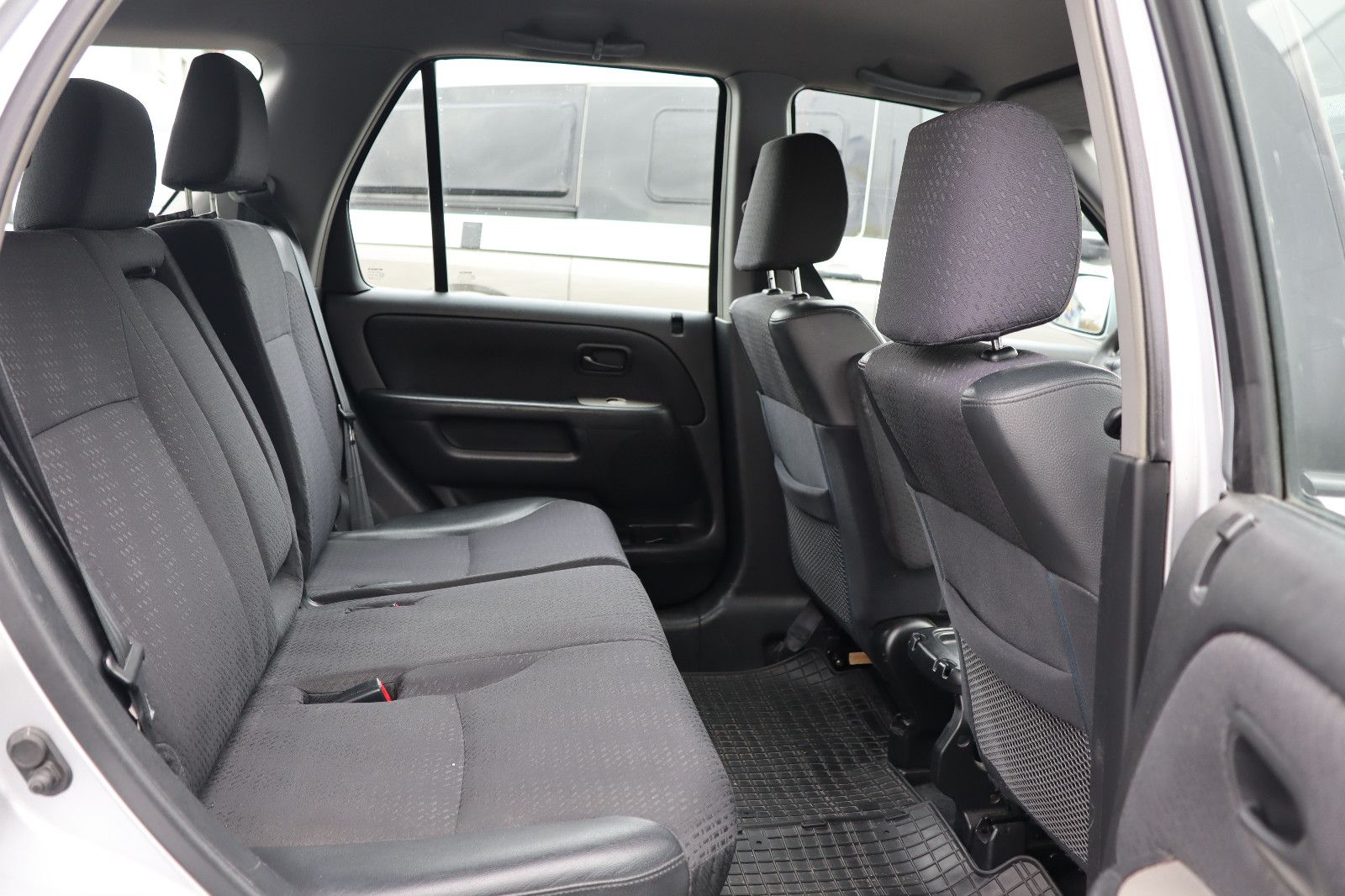Fahrzeugabbildung Honda CR-V ES 4x4 Klimaaut Frontbügel Seitenrohre ZV