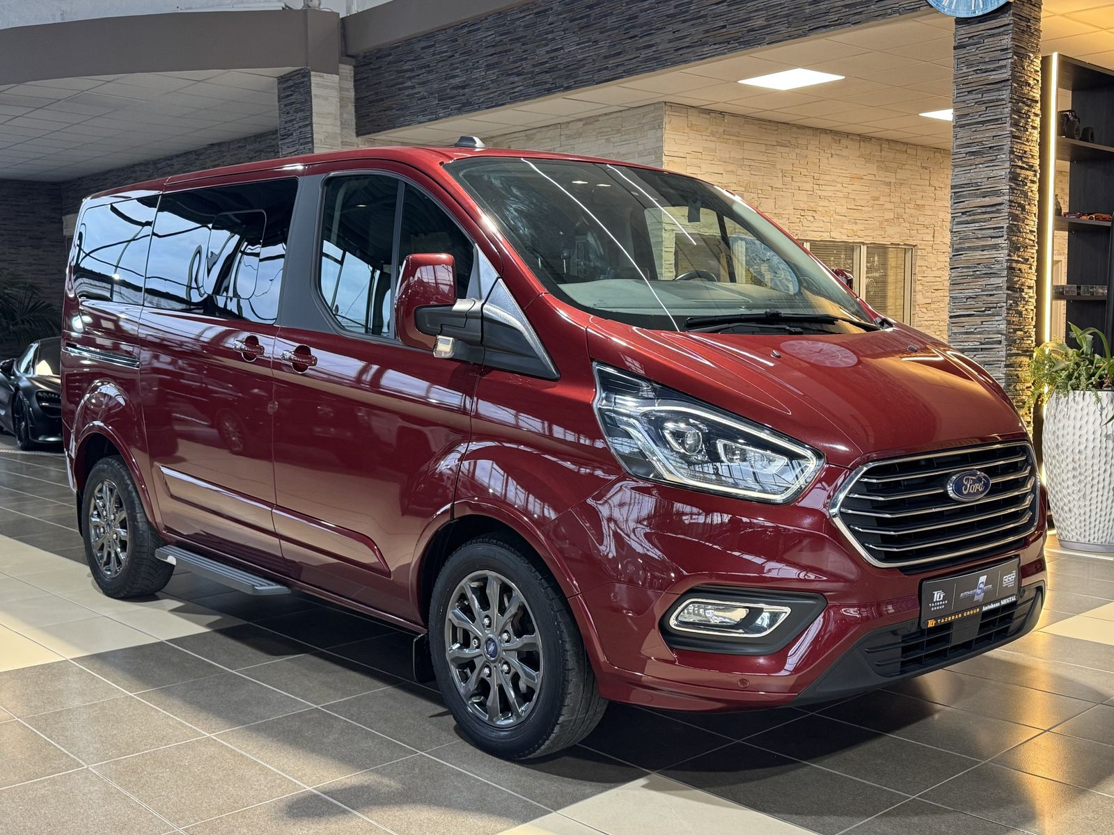 Ford Tourneo Custom 320L1 Tourneo Titanium-X 8-Sitzer