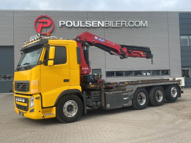 Volvo FH 500 Tridem with HMF 2620-k5 crane