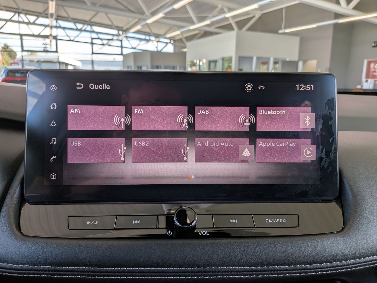 Fahrzeugabbildung Nissan X-Trail 1.5 e-Power N-Connecta ACC 360 Navi 12"