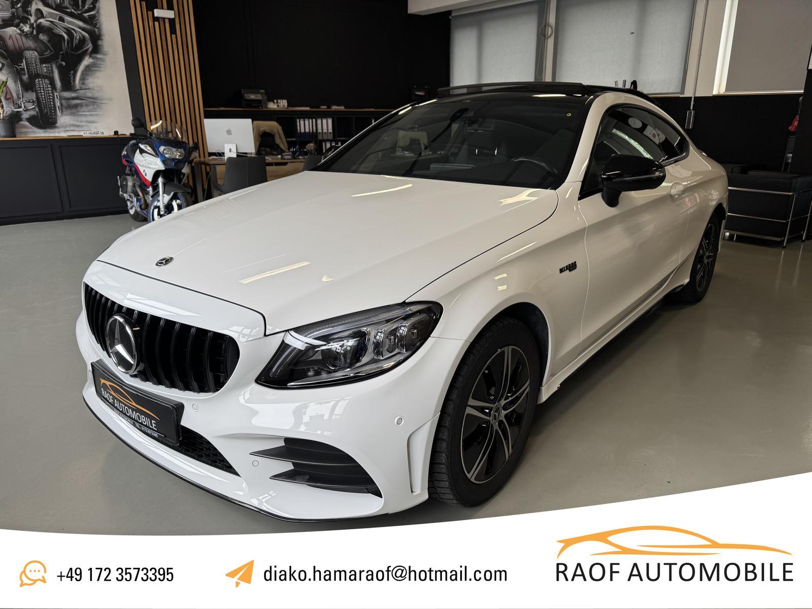 Mercedes-Benz C400 4MATIC AMG-LINE PANORAMA KAMERA