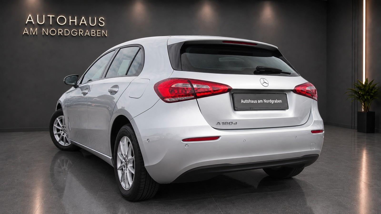 Mercedes-Benz A-Class NEUES MODEL !!!, миниатюра 5