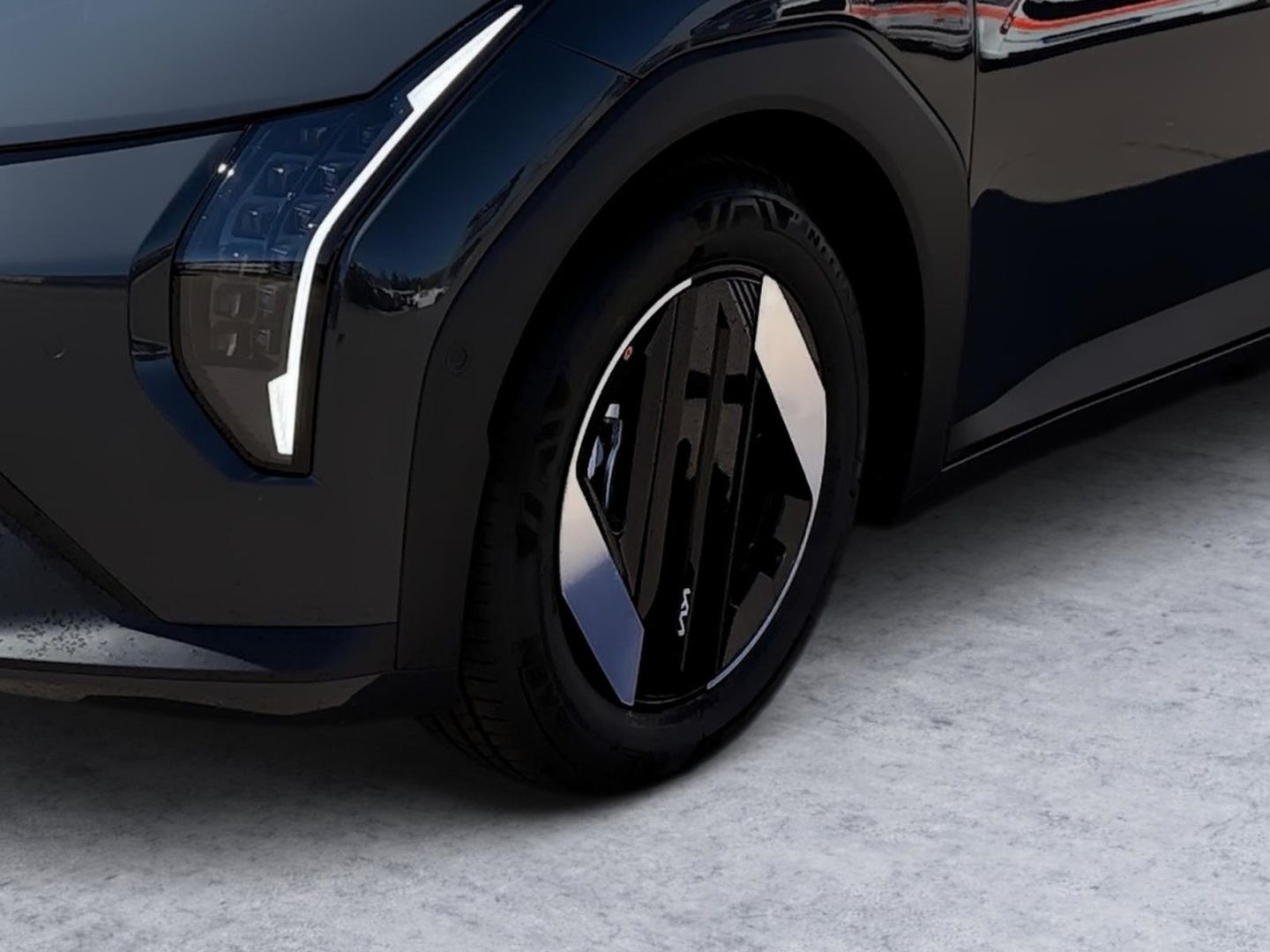 Fahrzeugabbildung Kia EV4 150 kW Earth 81 FWD EARTH UP TE WIC DWP Navi