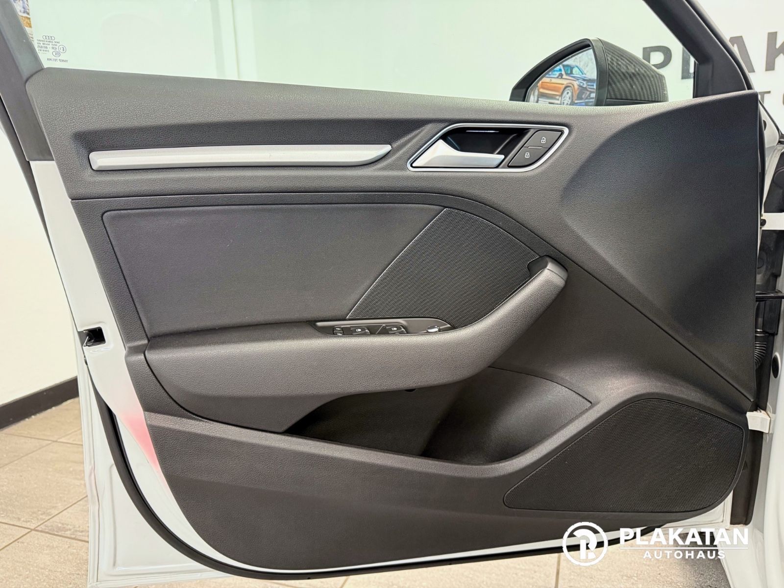 Fahrzeugabbildung Audi A3 Sportback Navi DigitalInstr LED