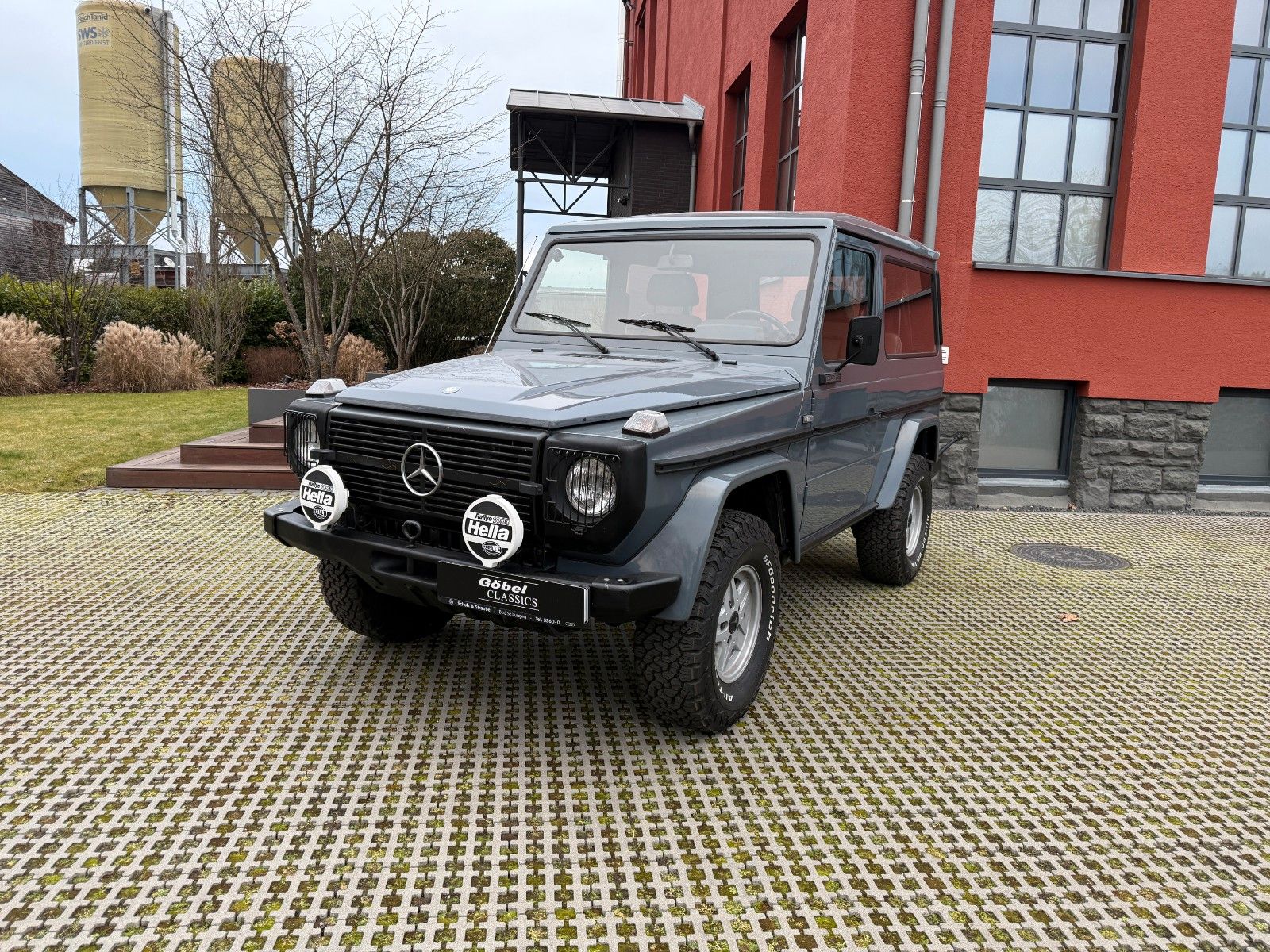 Fahrzeugabbildung Mercedes-Benz 280 GE