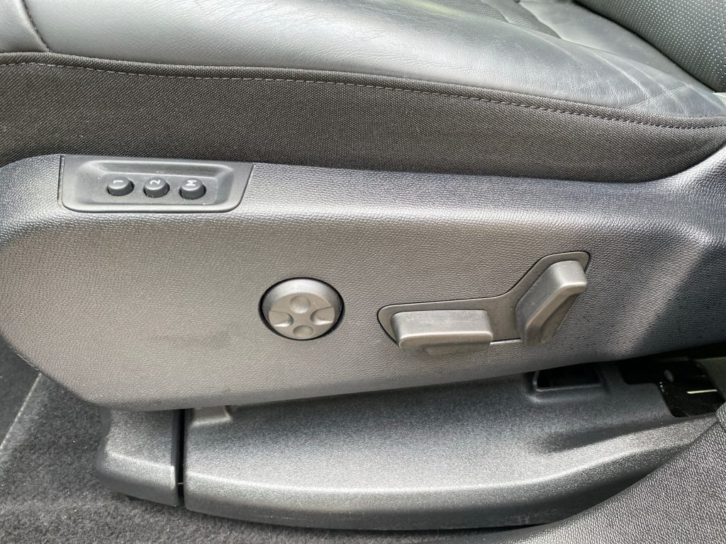 Fahrzeugabbildung Citroën C5 Aircross Hybrid 225 Automatik SHINE PACK*Lede