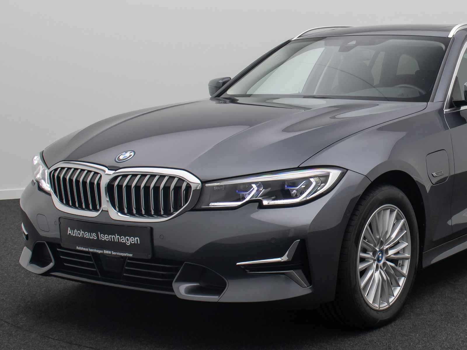 Fahrzeugabbildung BMW 320e Luxury Line Laser DAB HiFi Panorama Kamera