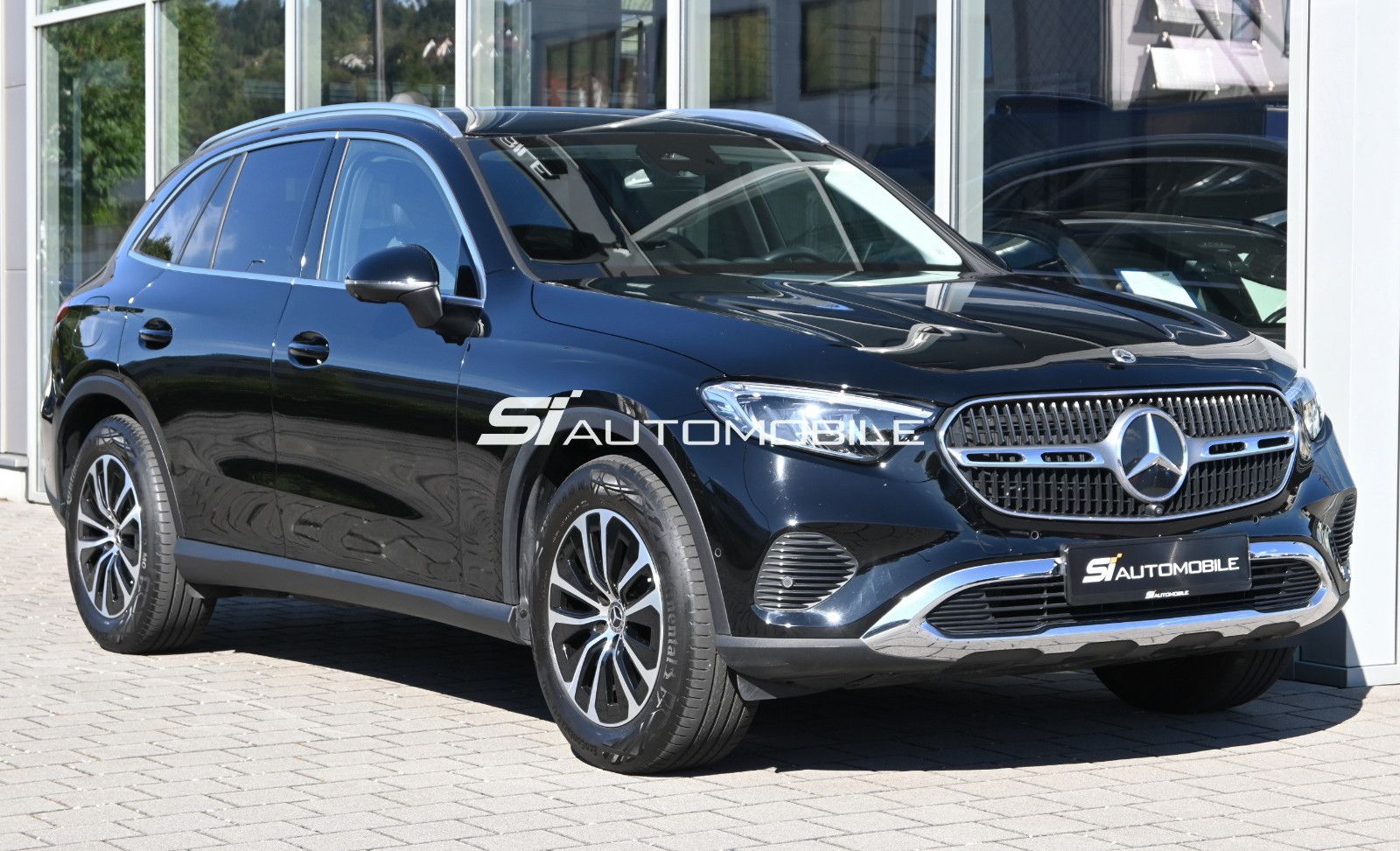 Fahrzeugabbildung Mercedes-Benz GLC 200 4MATIC Aut. °AHK°MEMORY°360°-KAM°8-FACH°