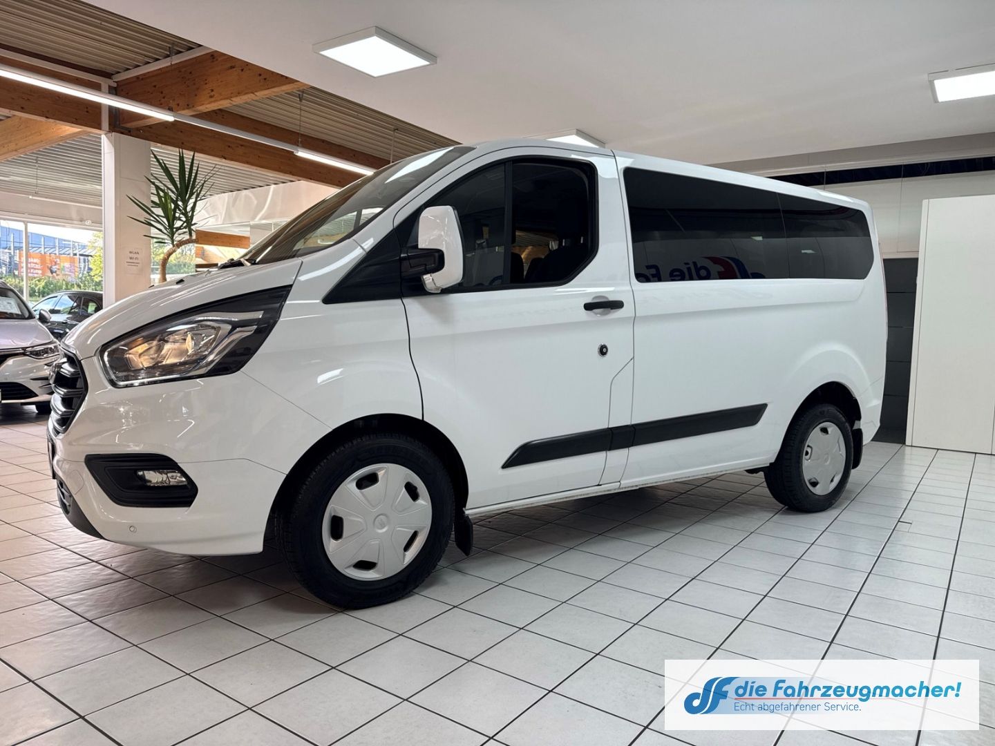 Fahrzeugabbildung Ford Transit Custom Tourneo 320 L1 Trend 2.0 TDCi EU6