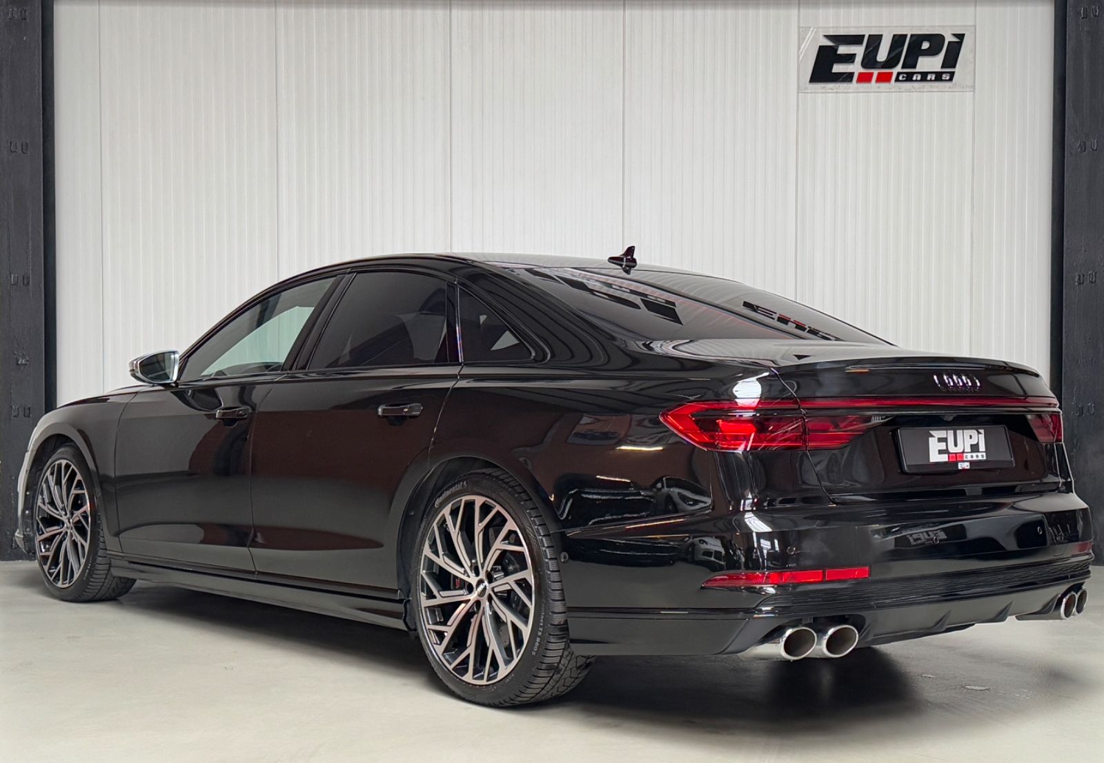 Fahrzeugabbildung Audi S8 4.0 TFSI quattro/HUD/360°/ACC/Massage/Keramik