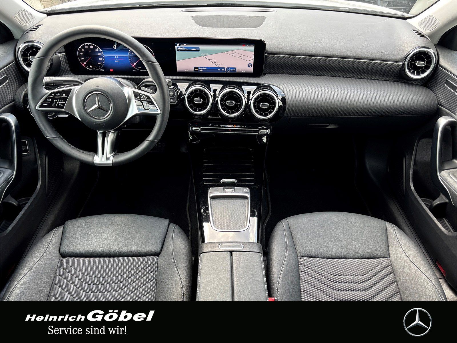 Fahrzeugabbildung Mercedes-Benz A 180 L PROGRESSIVE*APPLE-CARPLAY*KAMERA*NIGHTP*