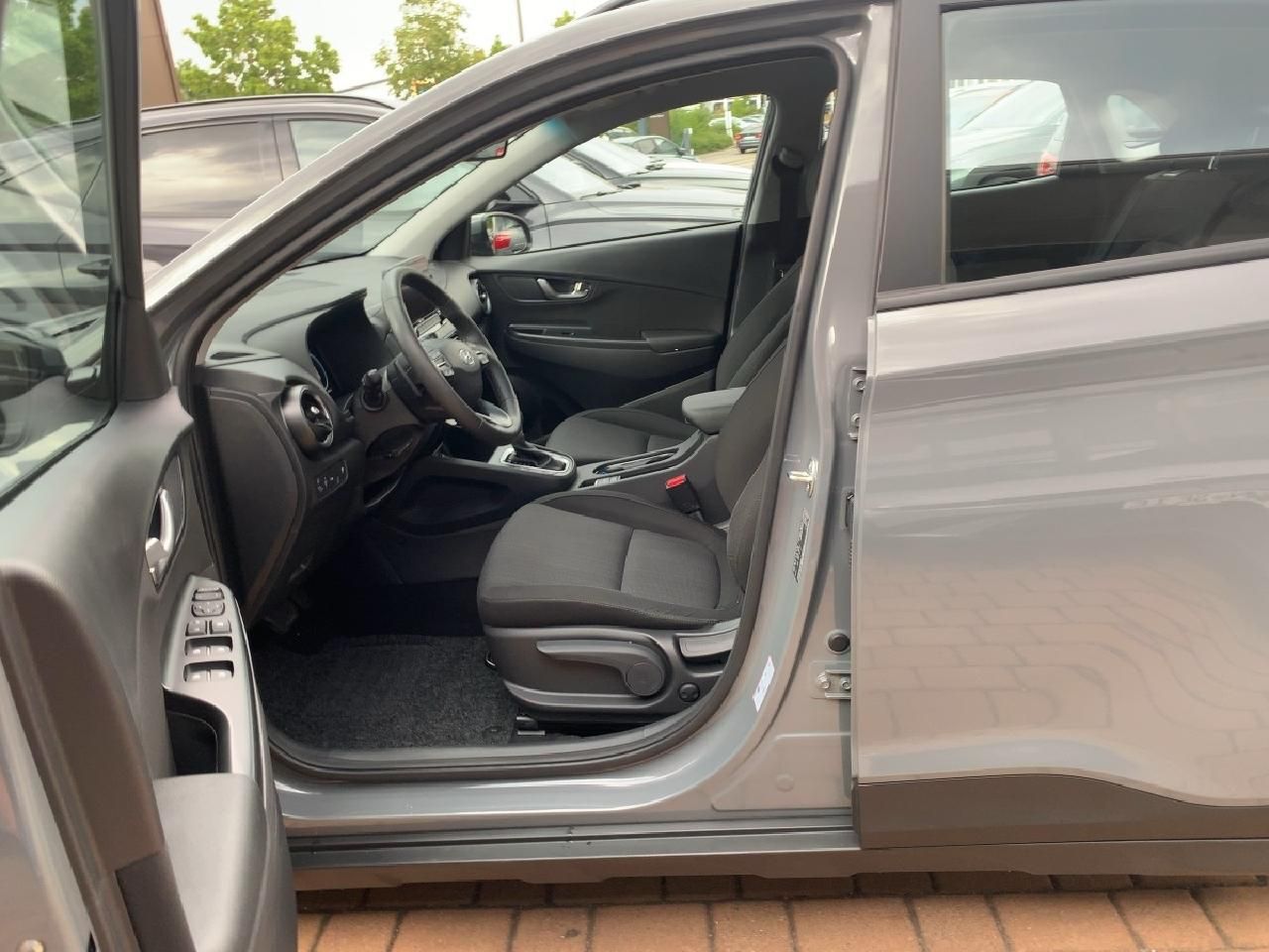Fahrzeugabbildung Hyundai KONA Trend Hybrid 2WD + Voll-LED-Paket*