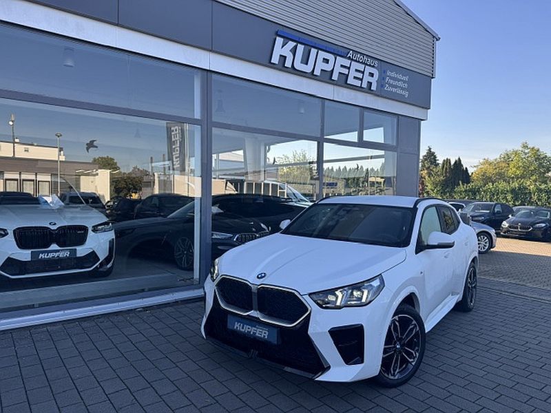 Image of BMW X2