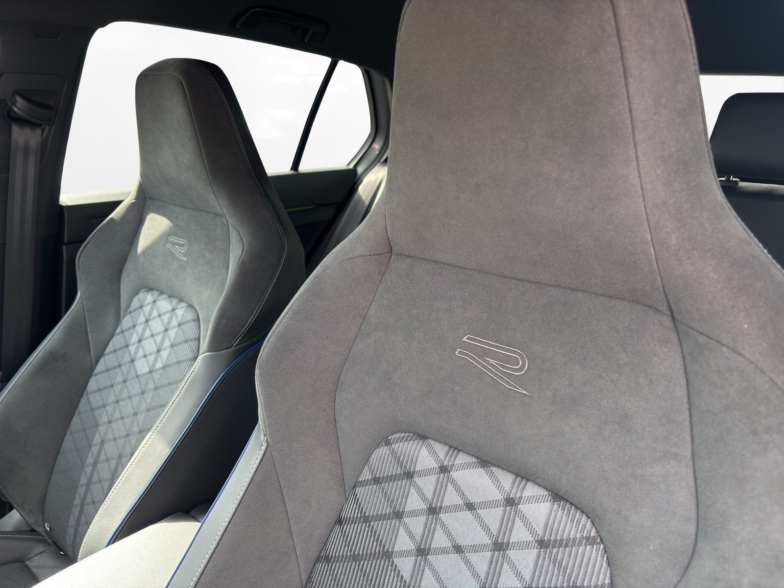 Volkswagen Golf - Bild 17