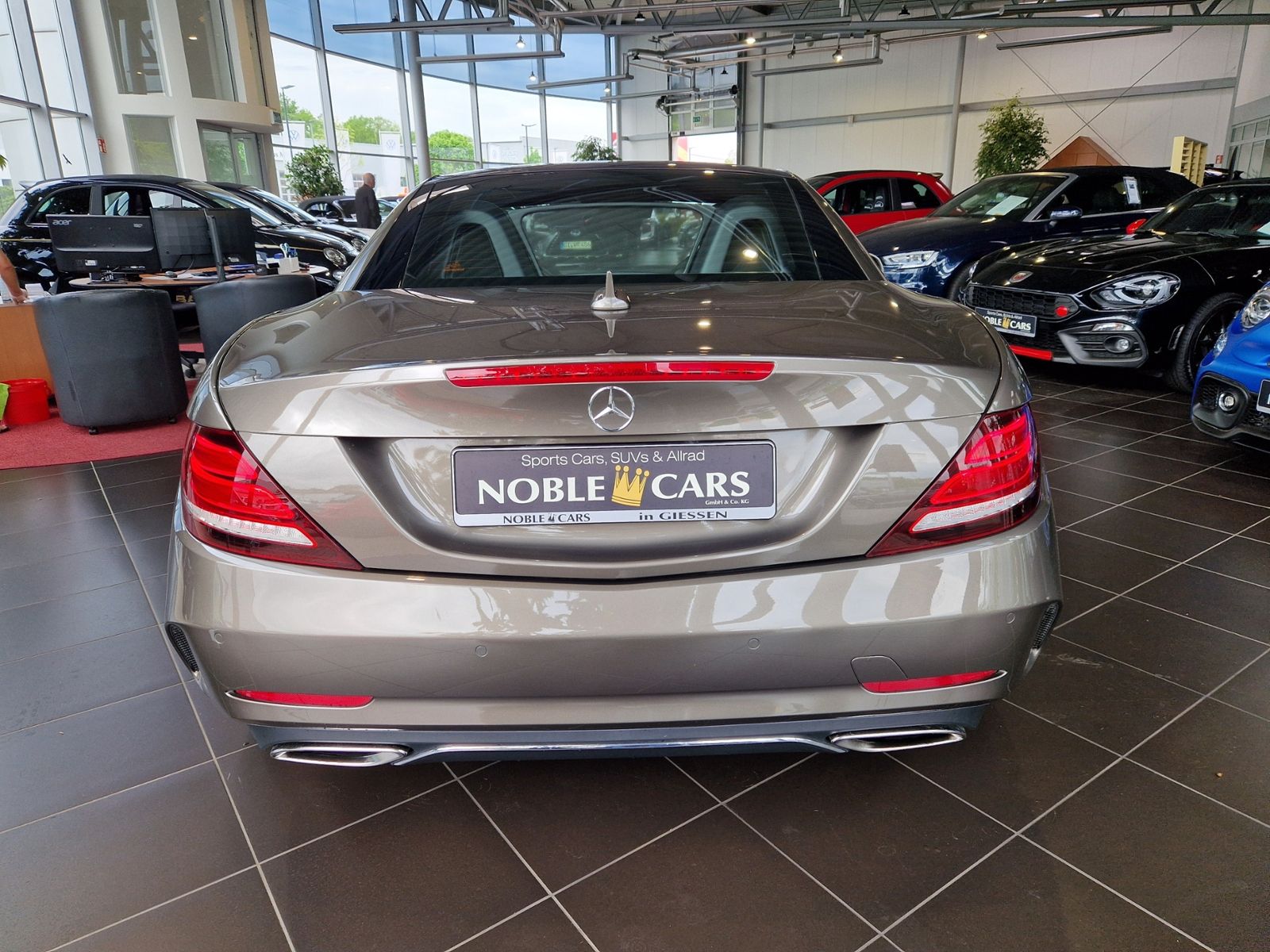 Fahrzeugabbildung Mercedes-Benz SLC 300 AMG MEMORY LED NAVI RFK