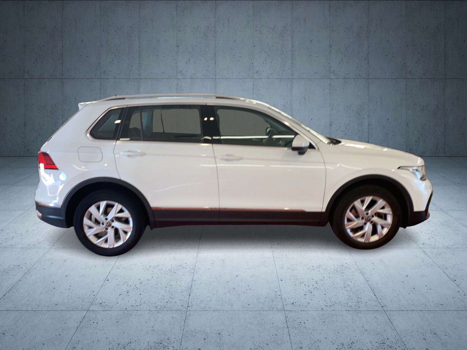 Volkswagen Tiguan Elegance eHybrid - DSG - eKLAPPE - APP - foto 6