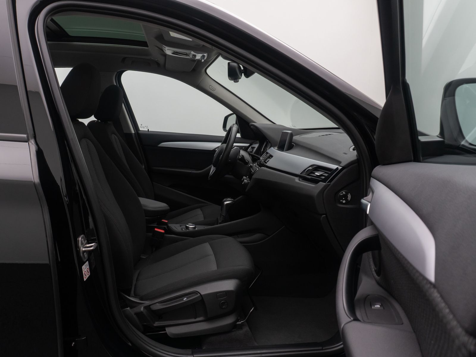 Fahrzeugabbildung BMW X1 xD25e GeschwindigReg DAB Kamera LED Panorama