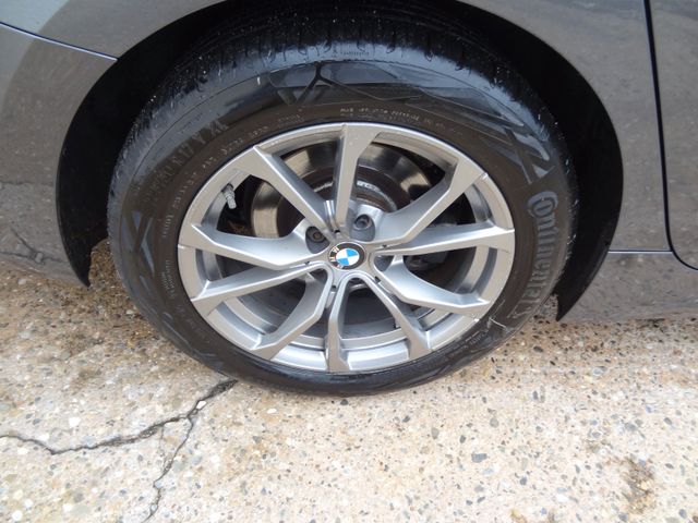 Fahrzeugabbildung BMW 320d Sport Line/1.Hd/Virtual/AHK/Leder Navi/
