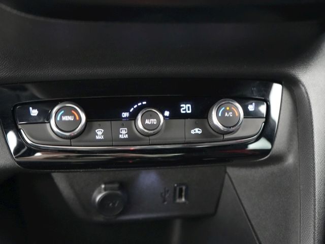 Corsa-e F GS-LINE 50kWH AT+LED LICHT+NAVI+RÜCKFA