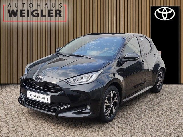Toyota Yaris Yaris HEV Teamplayer Comfort-Paket/Technik-Pake — 27.250 € bei Autohaus Weigler Leverkusen