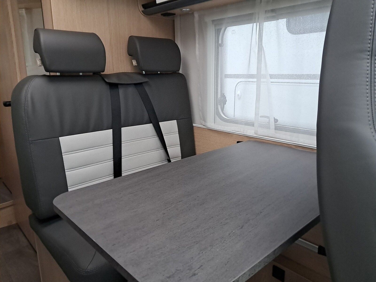 Fahrzeugabbildung Sunlight Adventure V 66 Automatik, Dörr Edition, TV