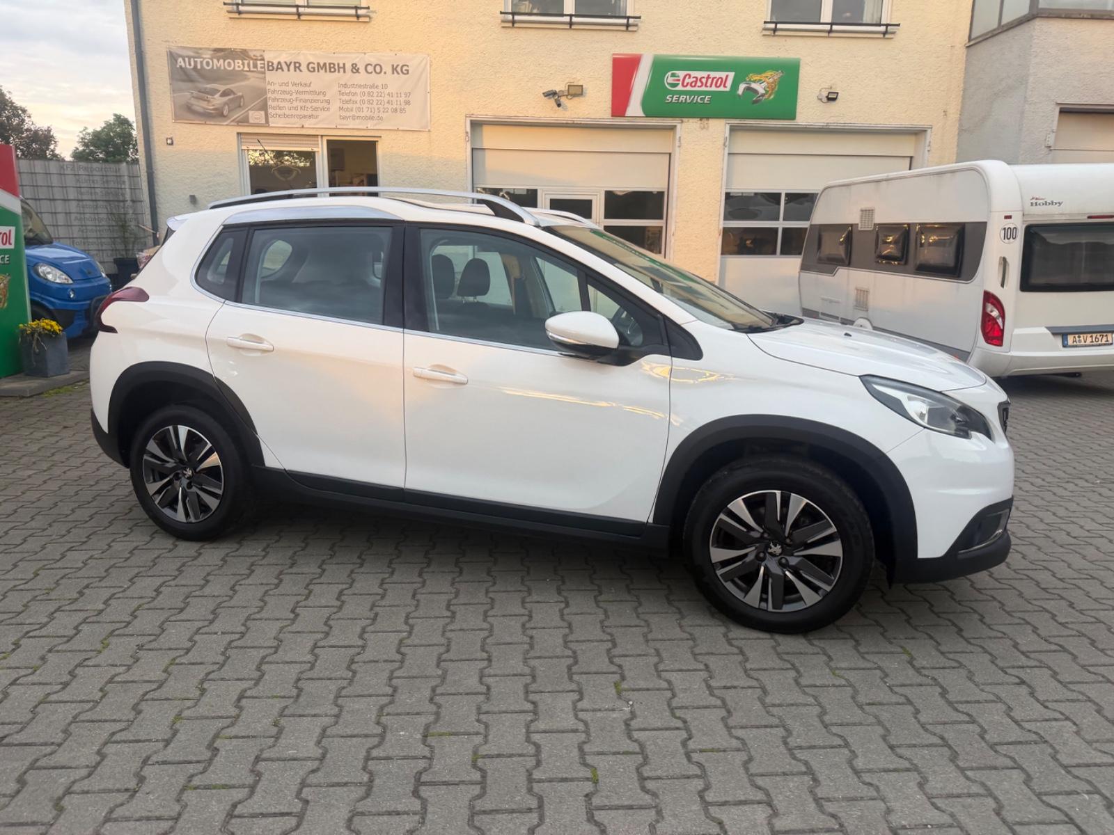 Peugeot 2008 Allure PureTech 110 Stop&Start
