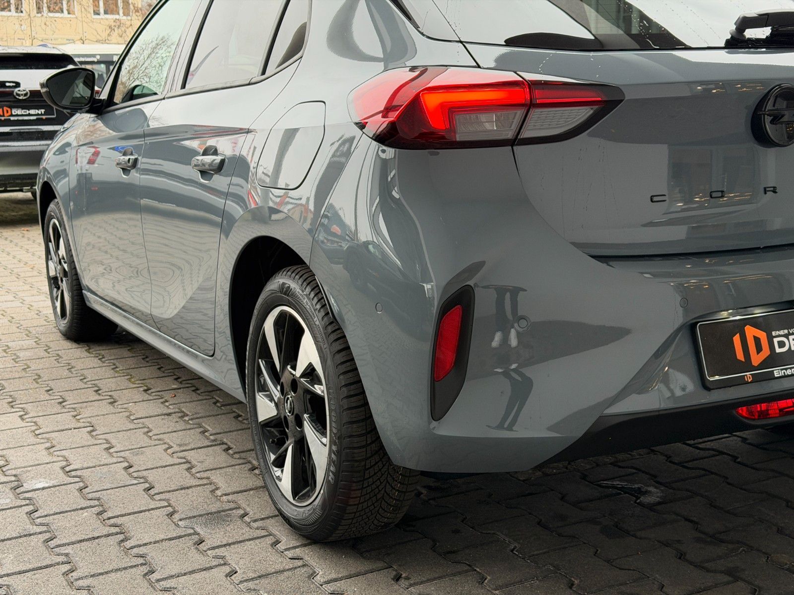 Fahrzeugabbildung Opel Corsa F e - Long Range GS Kamera,LED,Navi,SHZ,LM