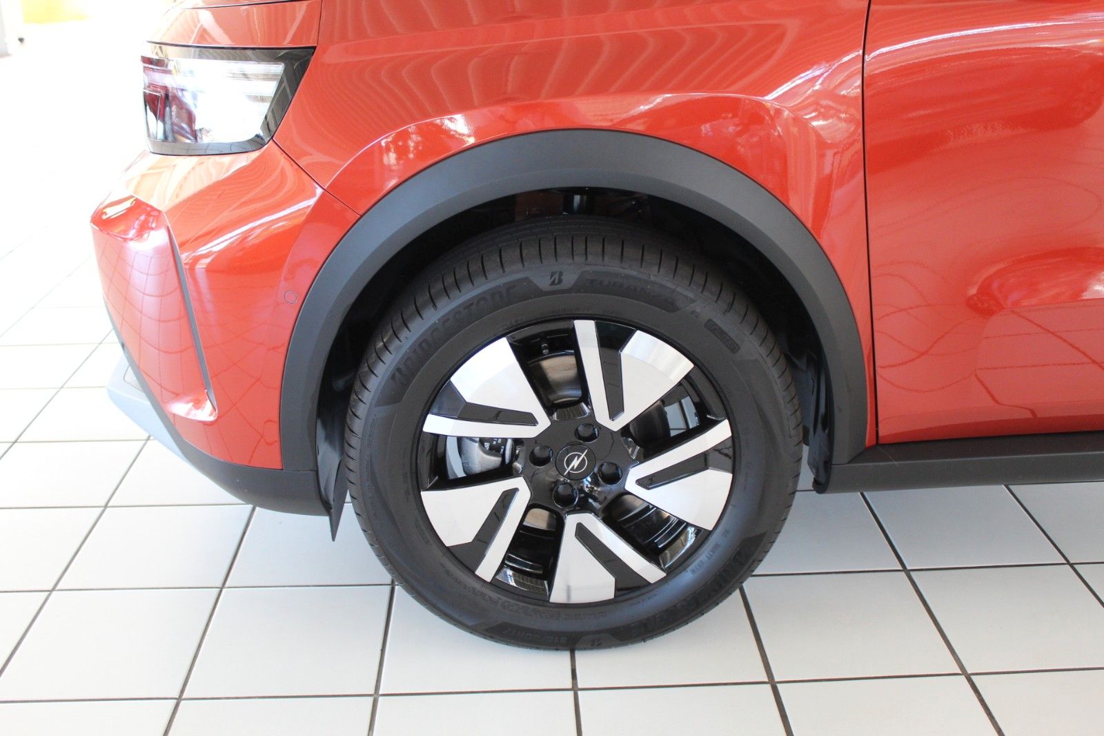 Fahrzeugabbildung Opel Frontera Elektro GS Navi*Sitzh*Lenkradh.*Kamera