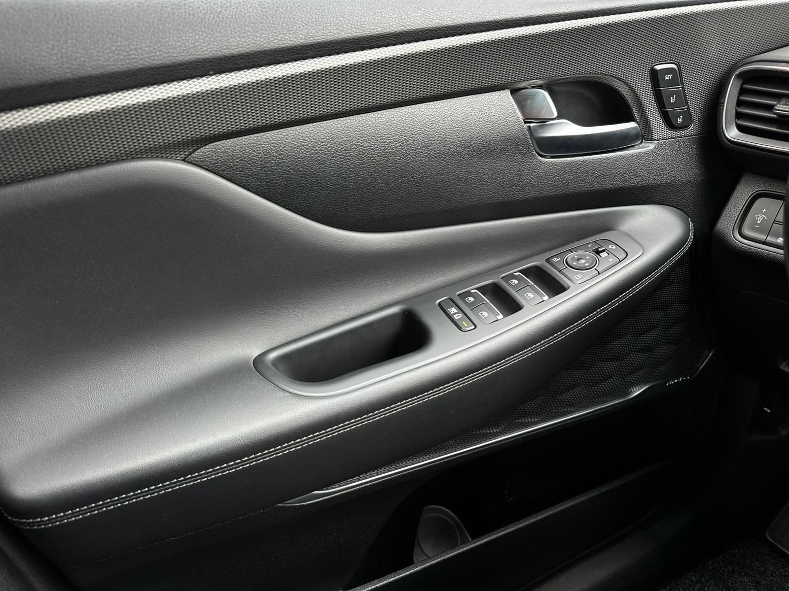 HYUNDAI SANTA FE 2.2CRDi PREMIUM SEVEN 4WD* LED#4xSHZ#LH - Image 20