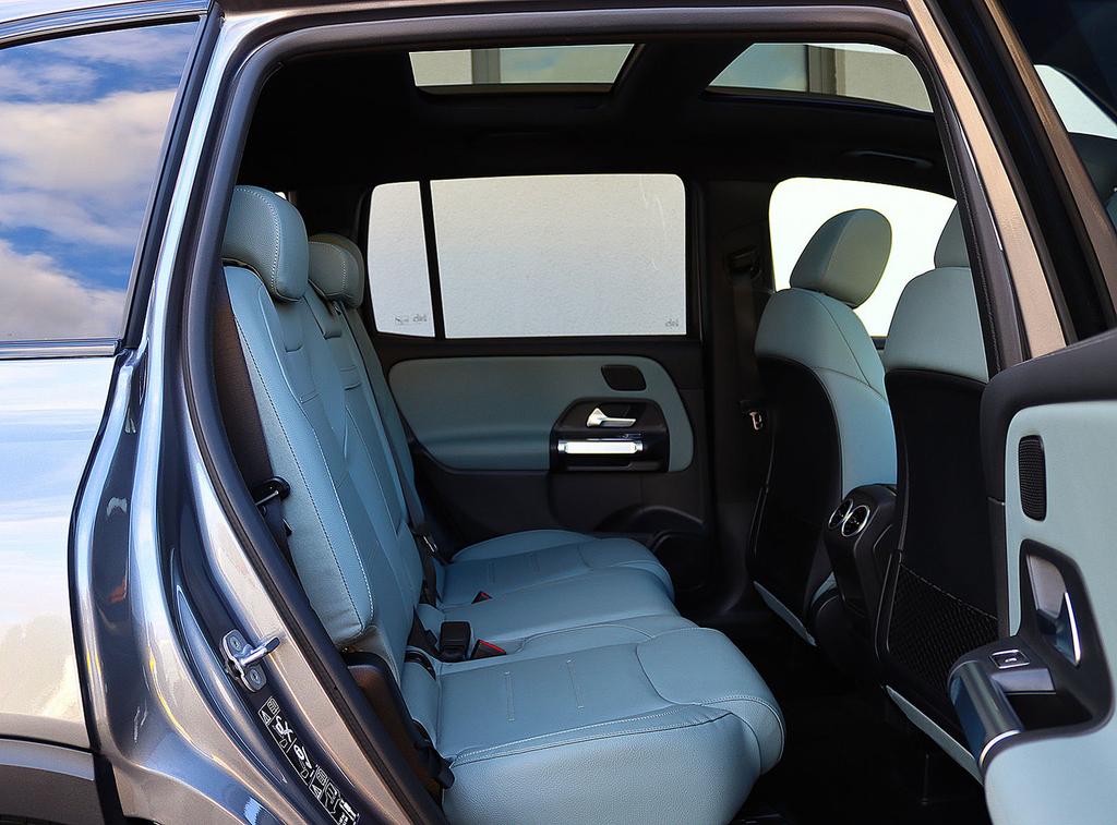 Mercedes-Benz GLB 200