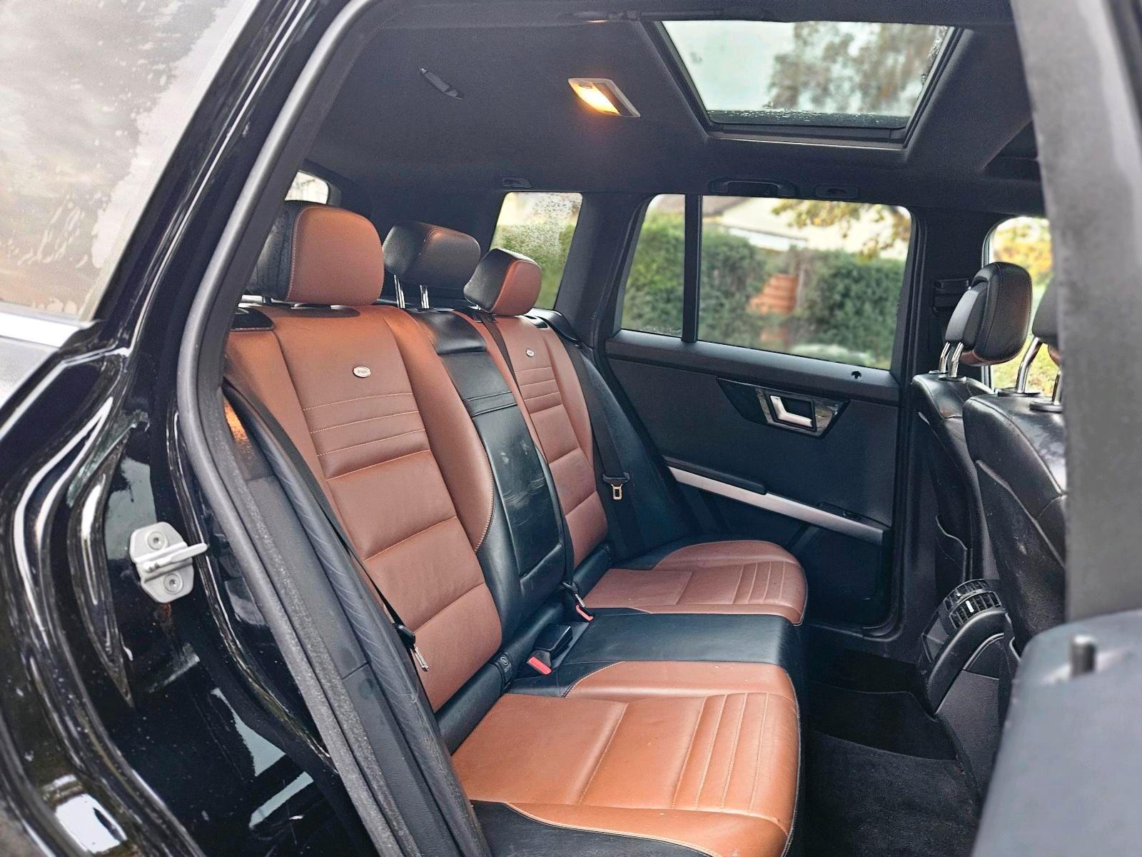 Mercedes-Benz GLK350 2011 — photo 9