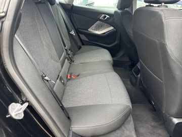 BMW 220 - 7
