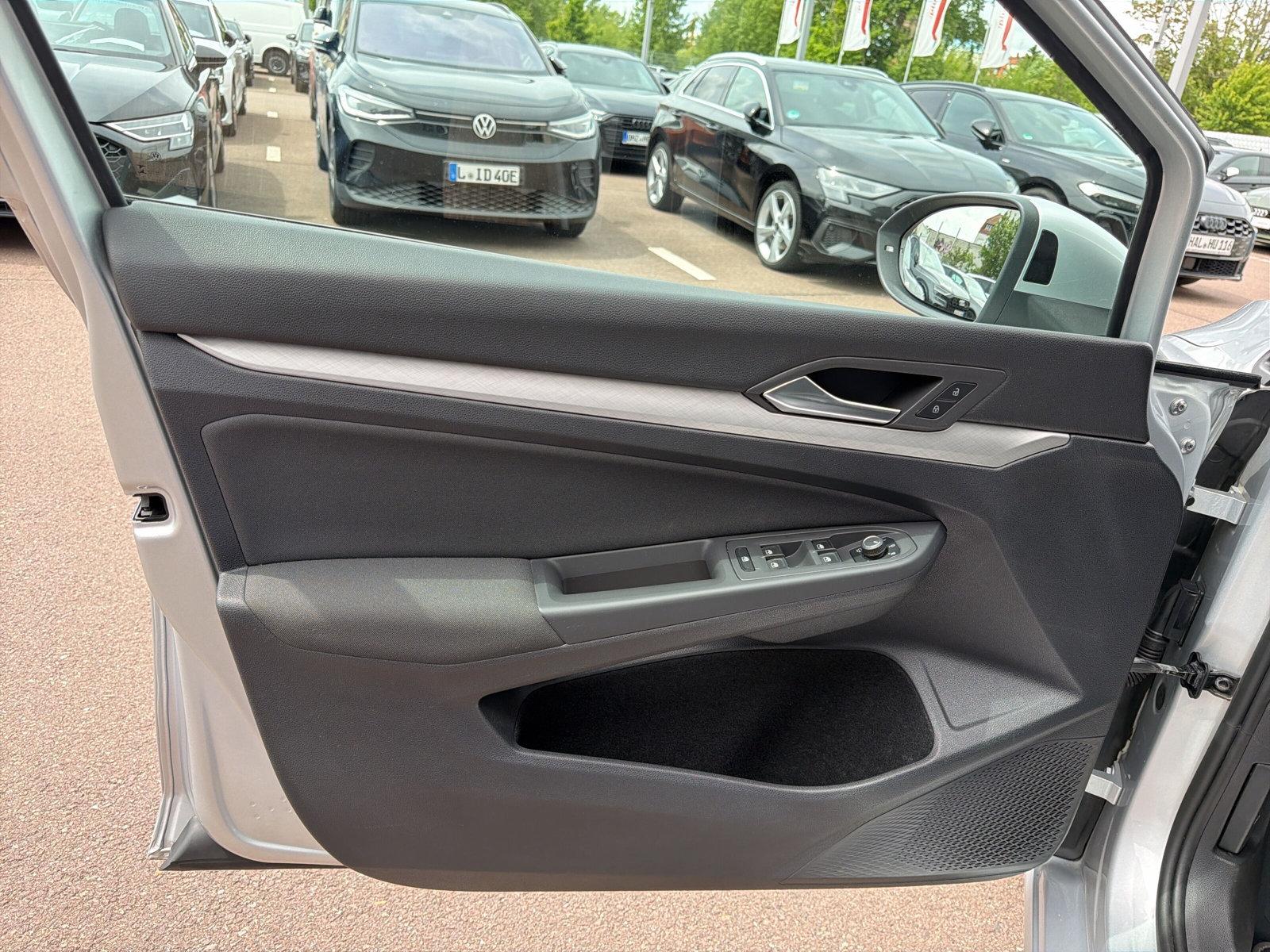 Volkswagen Golf VIII Variant 2.0 TDI DSG Life LED NAVI SHZ, миниатюра 12