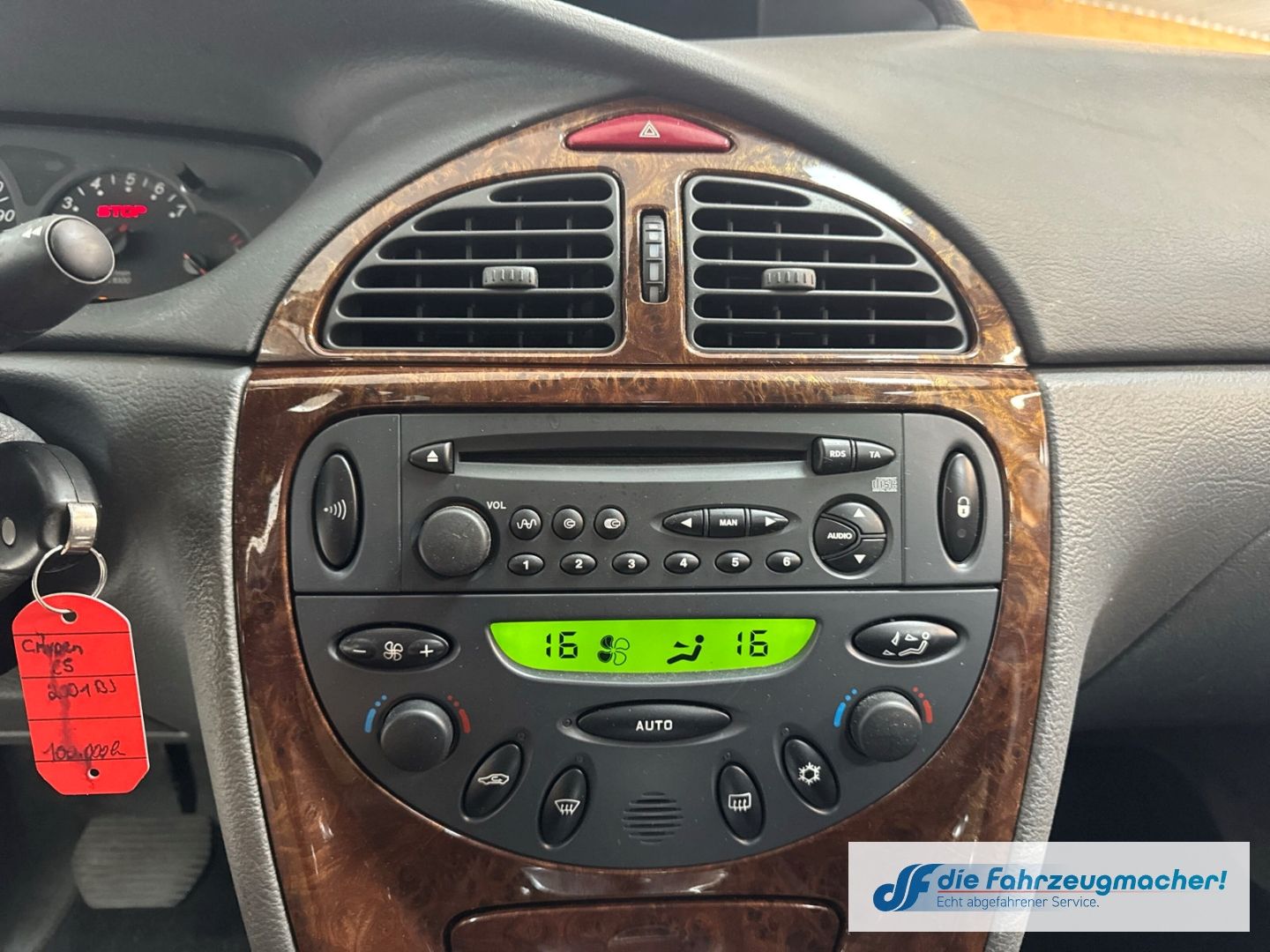 Fahrzeugabbildung Citroën C5 3.0 V6 Automatik Exclusive Navi Leder