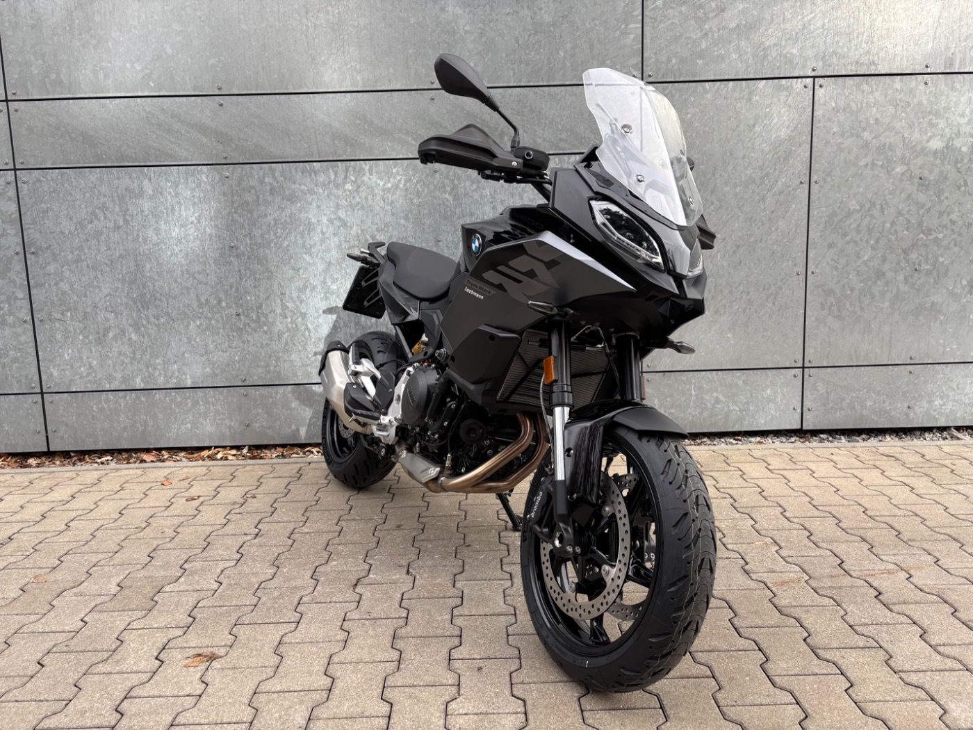 Fahrzeugabbildung BMW F 900 XR Triple Black