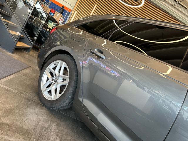 Audi A4 Avant *AHK*ACC*3-Zonen*Spurhalte*LED*VOLL