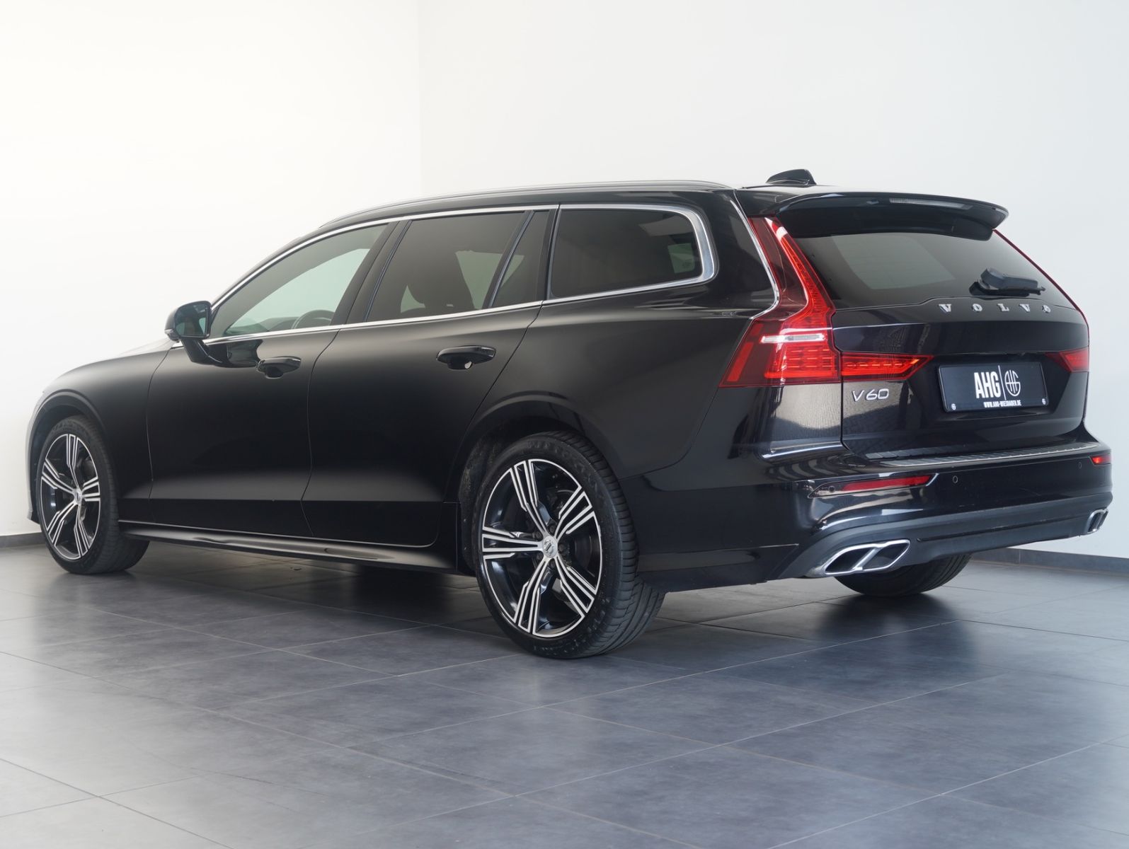 Fahrzeugabbildung Volvo V60 Kombi Inscription XENIUM/ACC/BLIS/PANO/360°